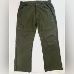 Unco & Boror Womens Army Green snow pants size 2XL Army Outdoor Sportswear